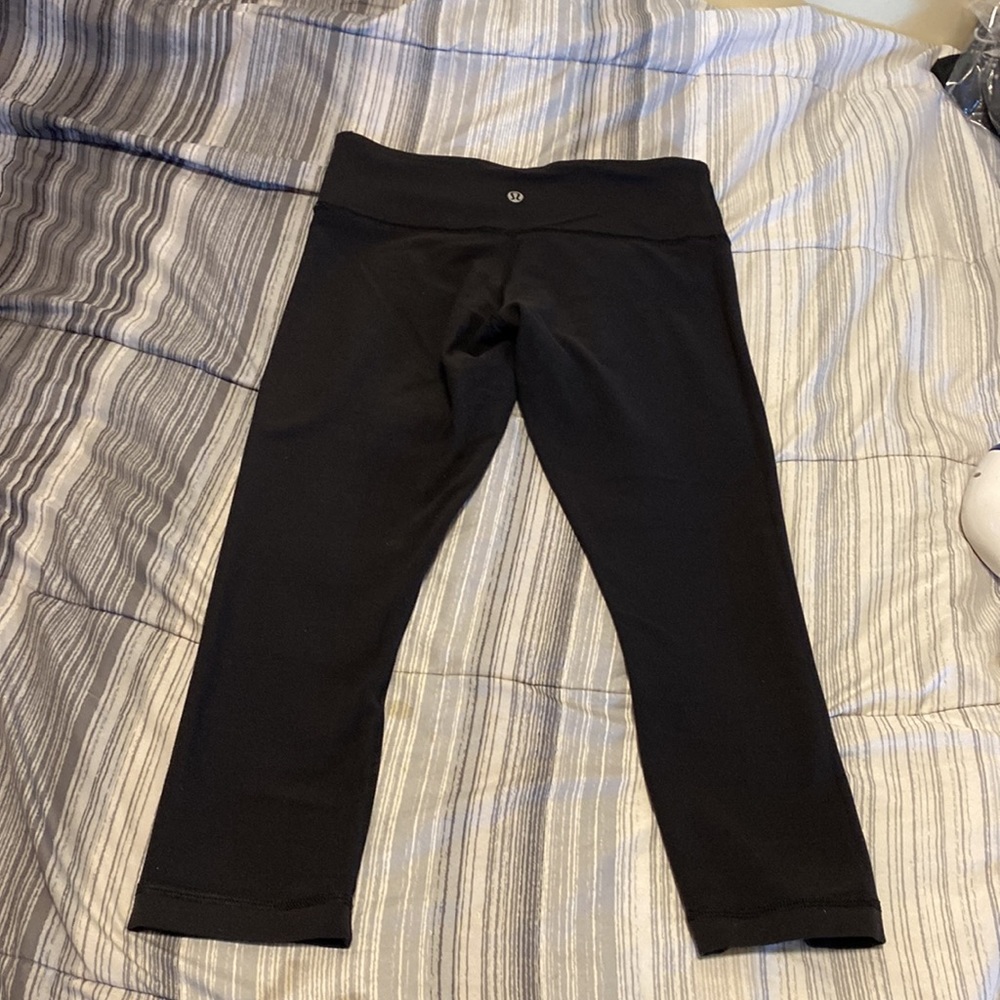 Lululemon athletic leggings, size 6, reversible